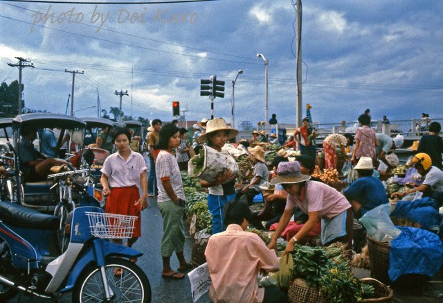 Chum anh cuoc song o thanh pho Chiang Mai nam 1984-Hinh-5